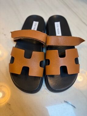 NIB Steve Madden Women's MAYVEN Sandal Cognac Leather SZ 7.5